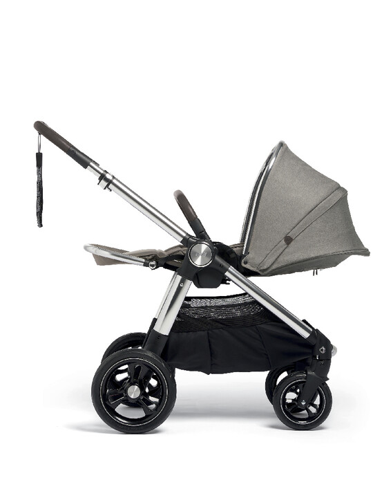 Ocarro Greige Pushchair with Greige Carrycot image number 9